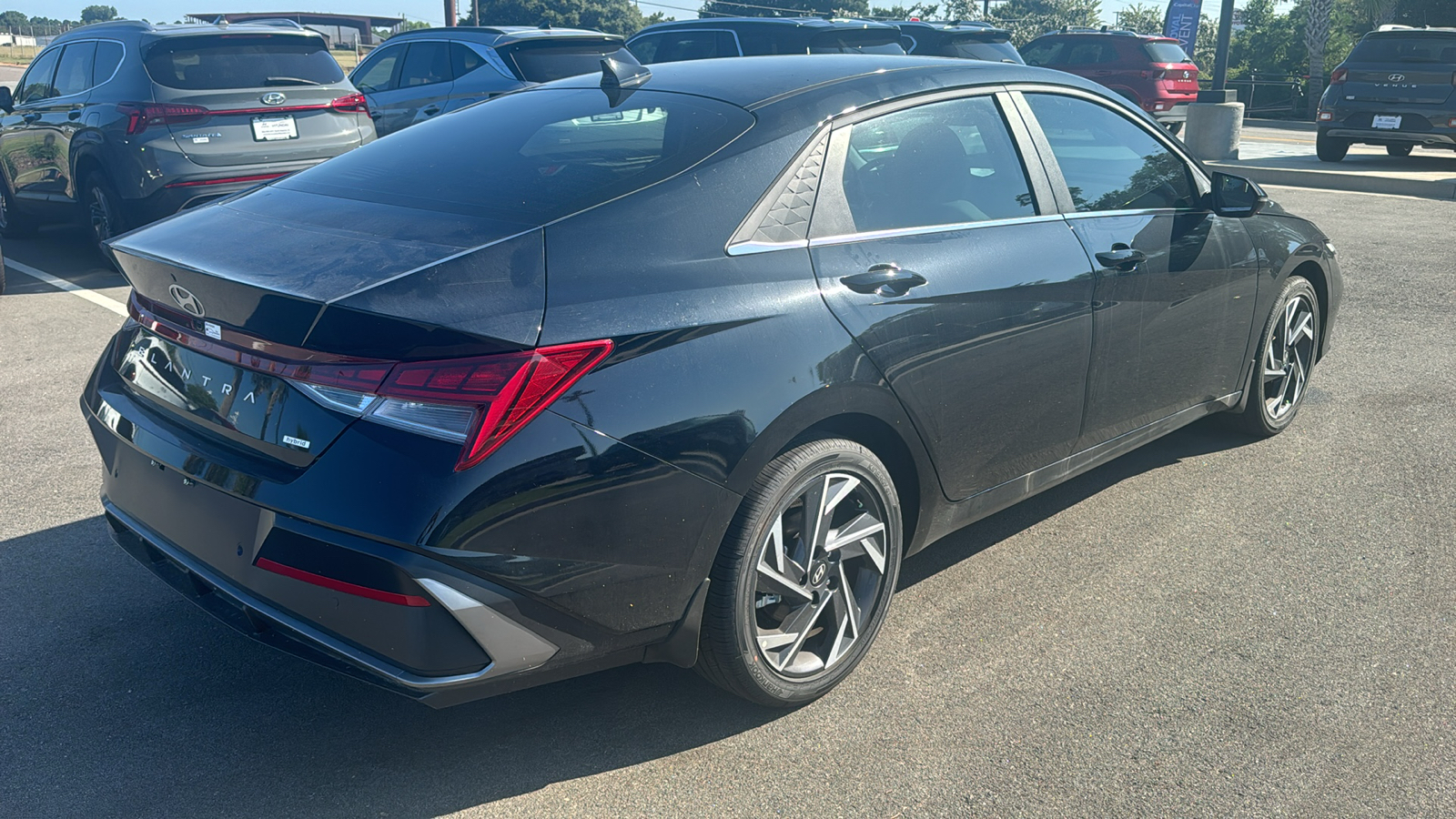 2024 Hyundai Elantra Hybrid Limited 7