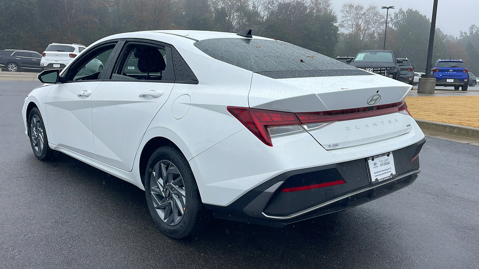 2025 Hyundai Elantra Hybrid Blue 5