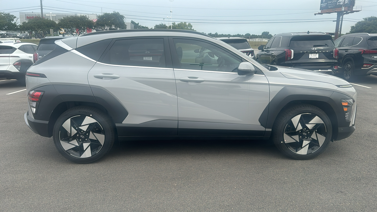 2024 Hyundai Kona Limited 8