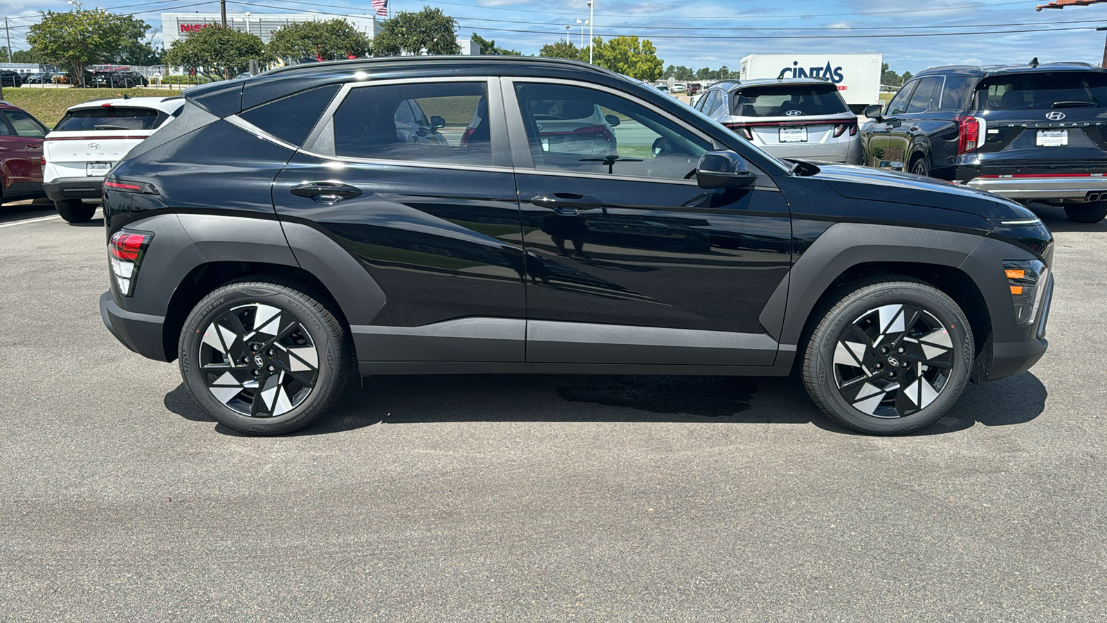 2025 Hyundai Kona SEL 8