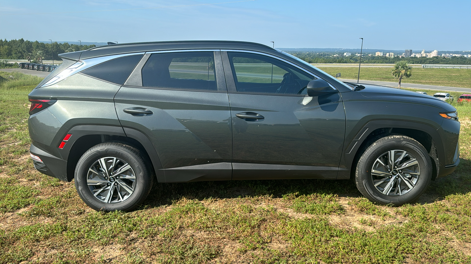 2024 Hyundai Tucson Hybrid Blue 8