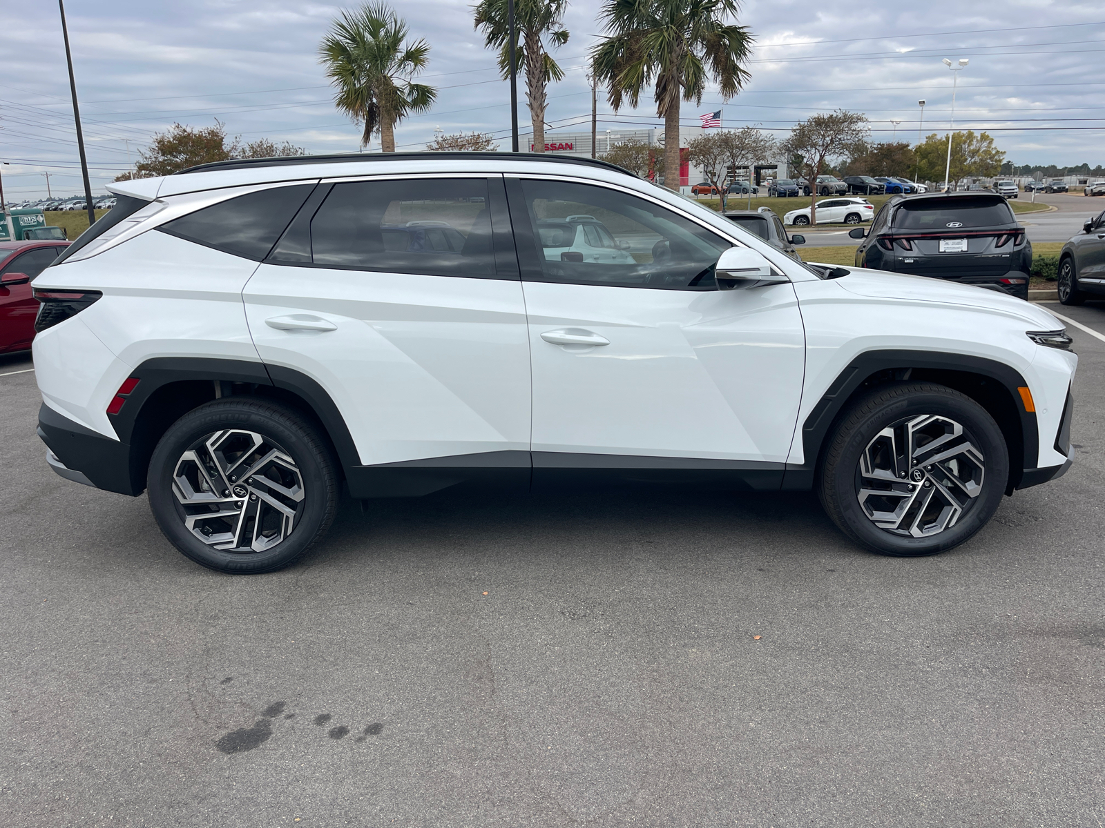 2025 Hyundai Tucson Hybrid Limited 8