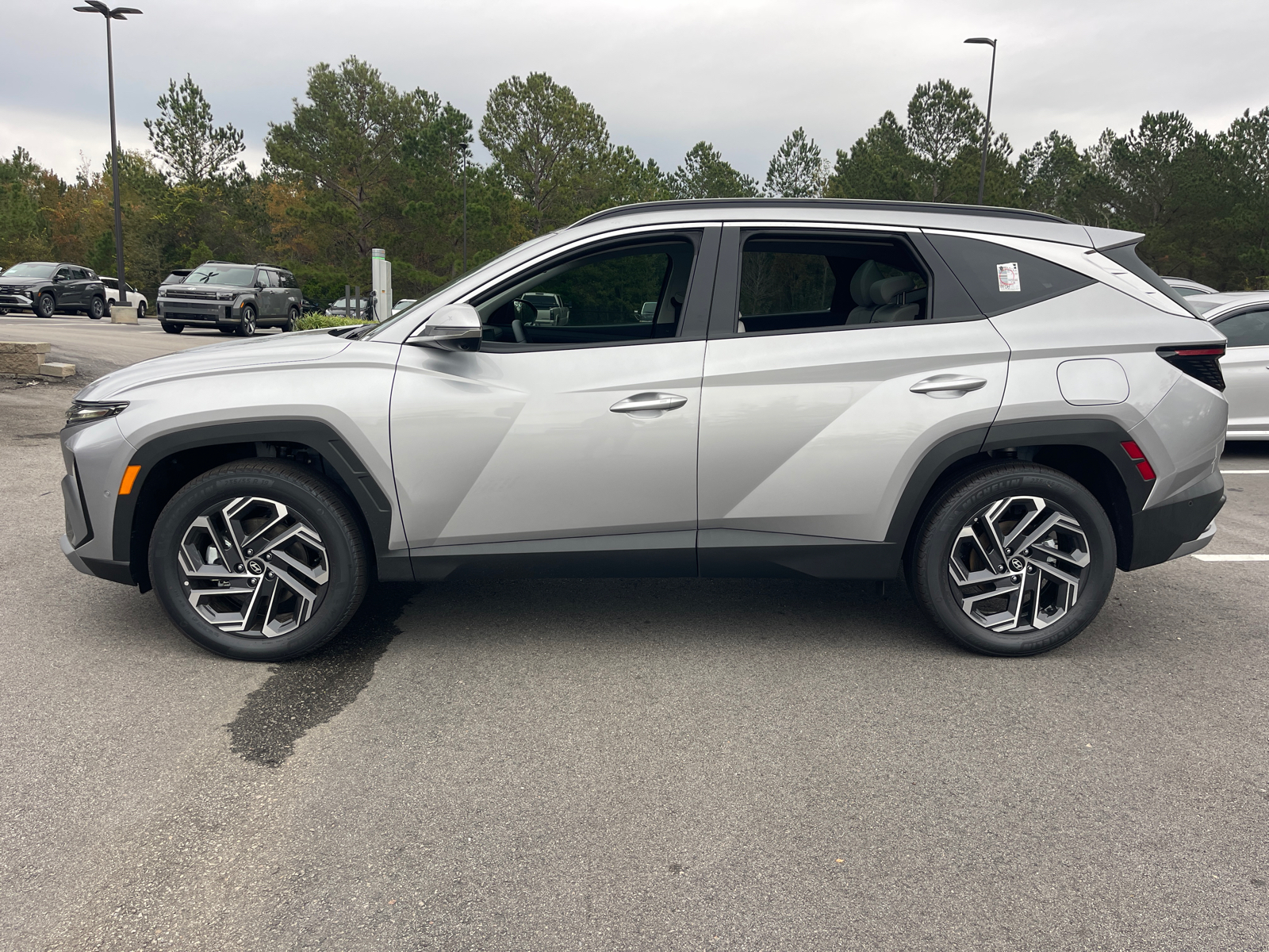 2025 Hyundai Tucson Hybrid Limited 4