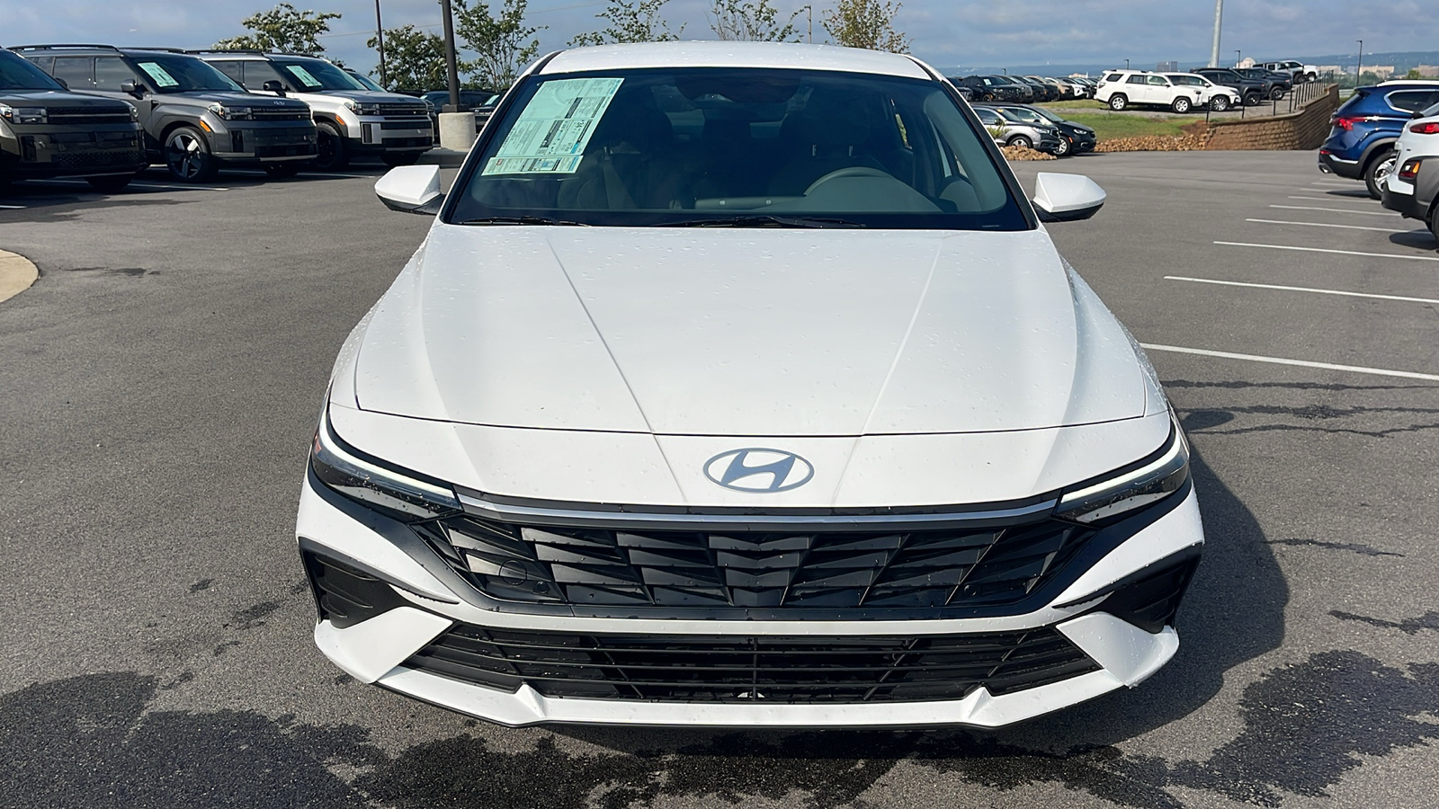 2024 Hyundai Elantra SEL 2