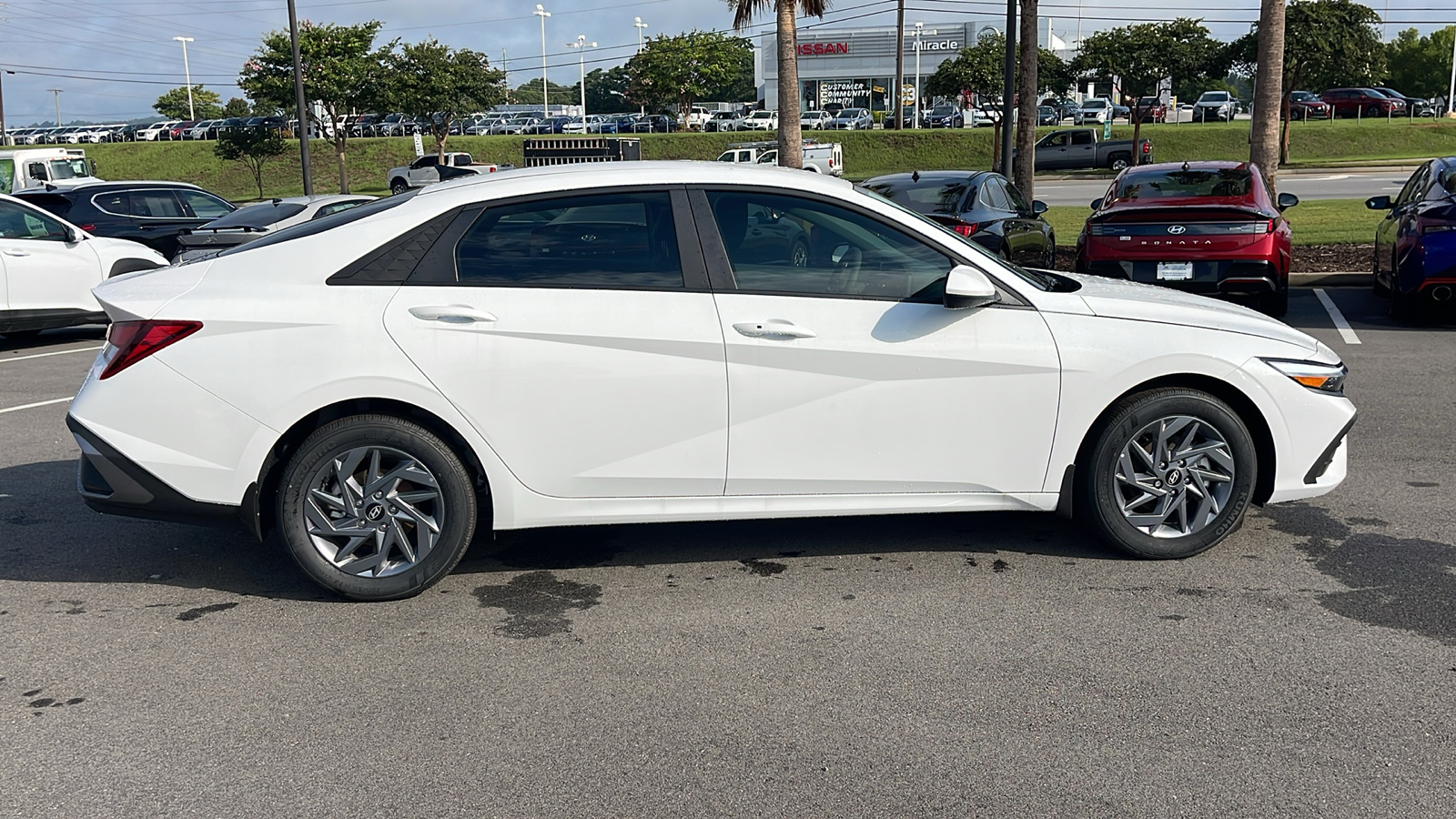 2024 Hyundai Elantra SEL 8