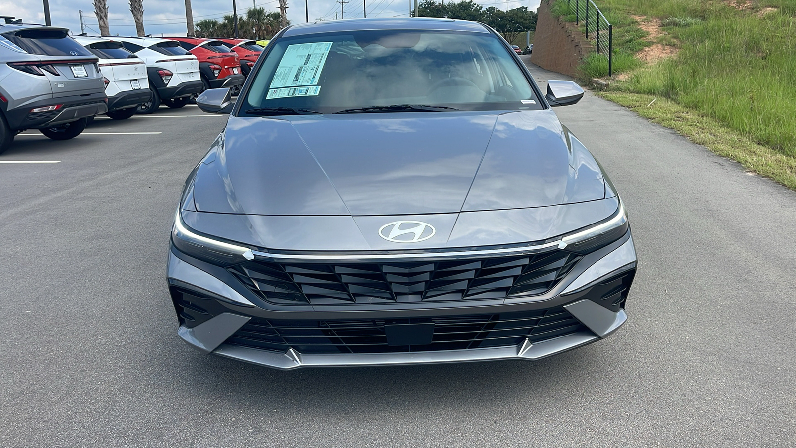 2024 Hyundai Elantra SEL 2