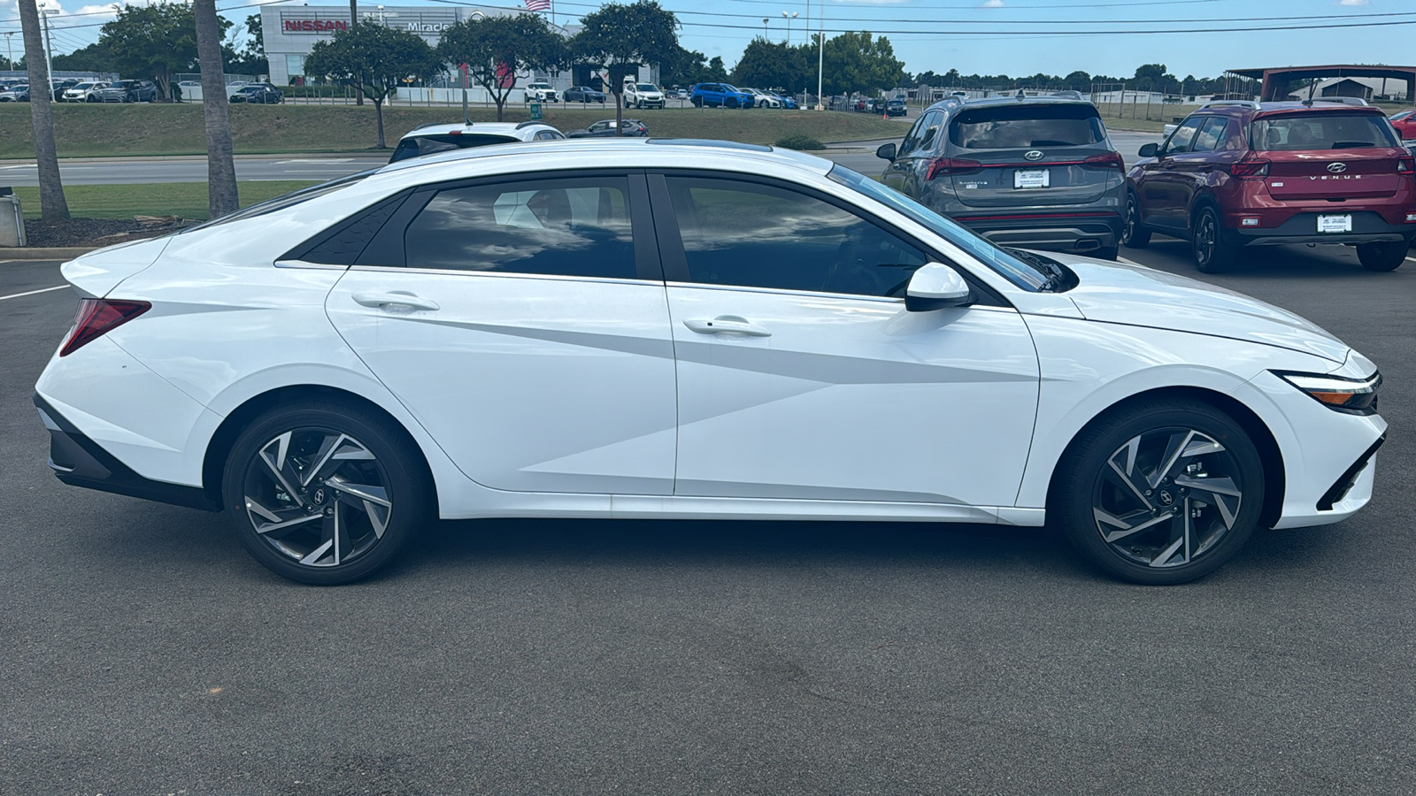 2024 Hyundai Elantra SEL 8