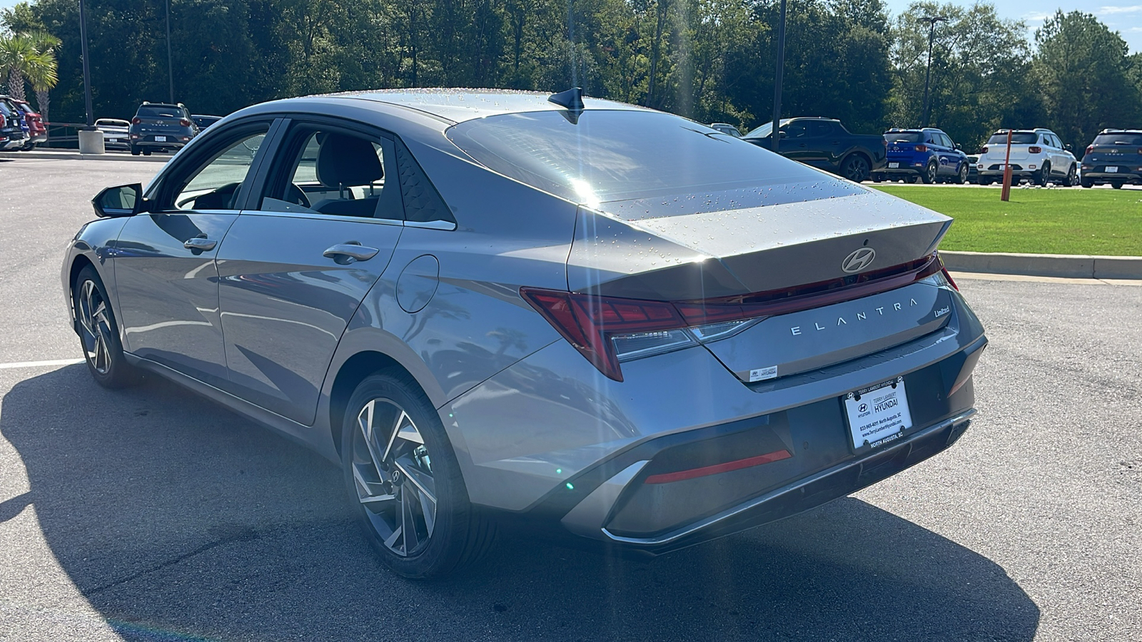 2024 Hyundai Elantra Limited 5