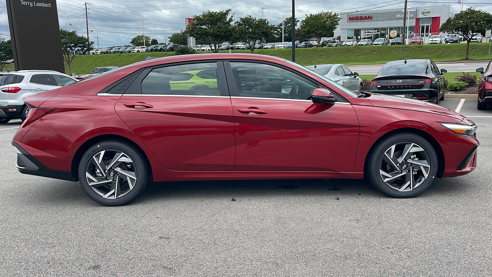 2024 Hyundai Elantra Limited 8