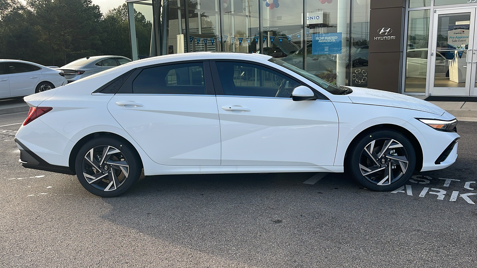 2024 Hyundai Elantra SEL 8