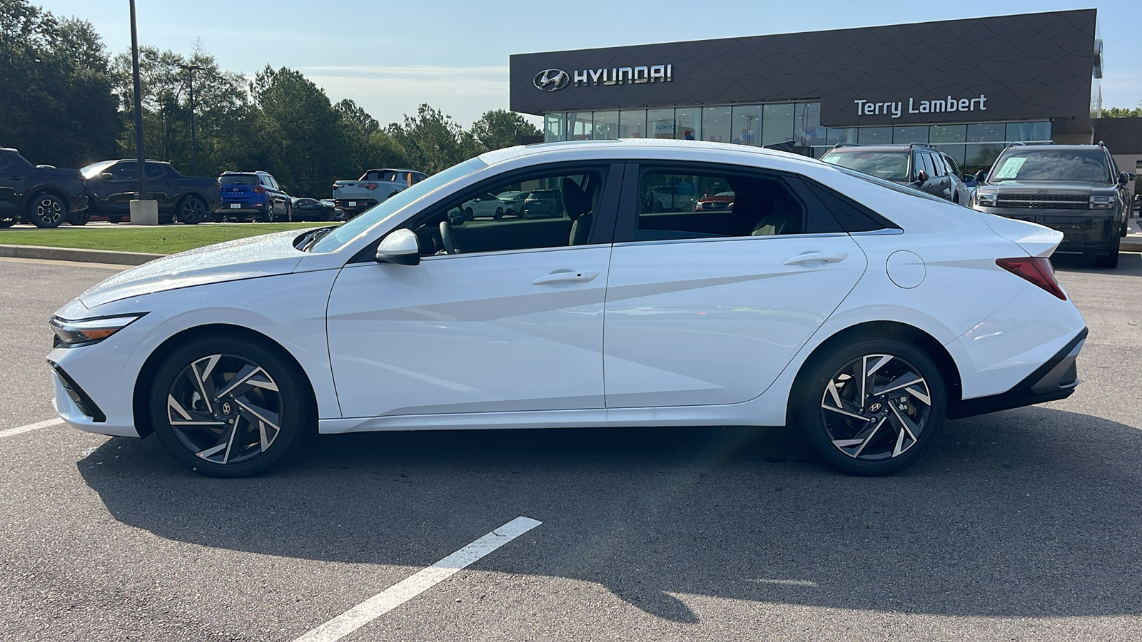 2024 Hyundai Elantra SEL 4