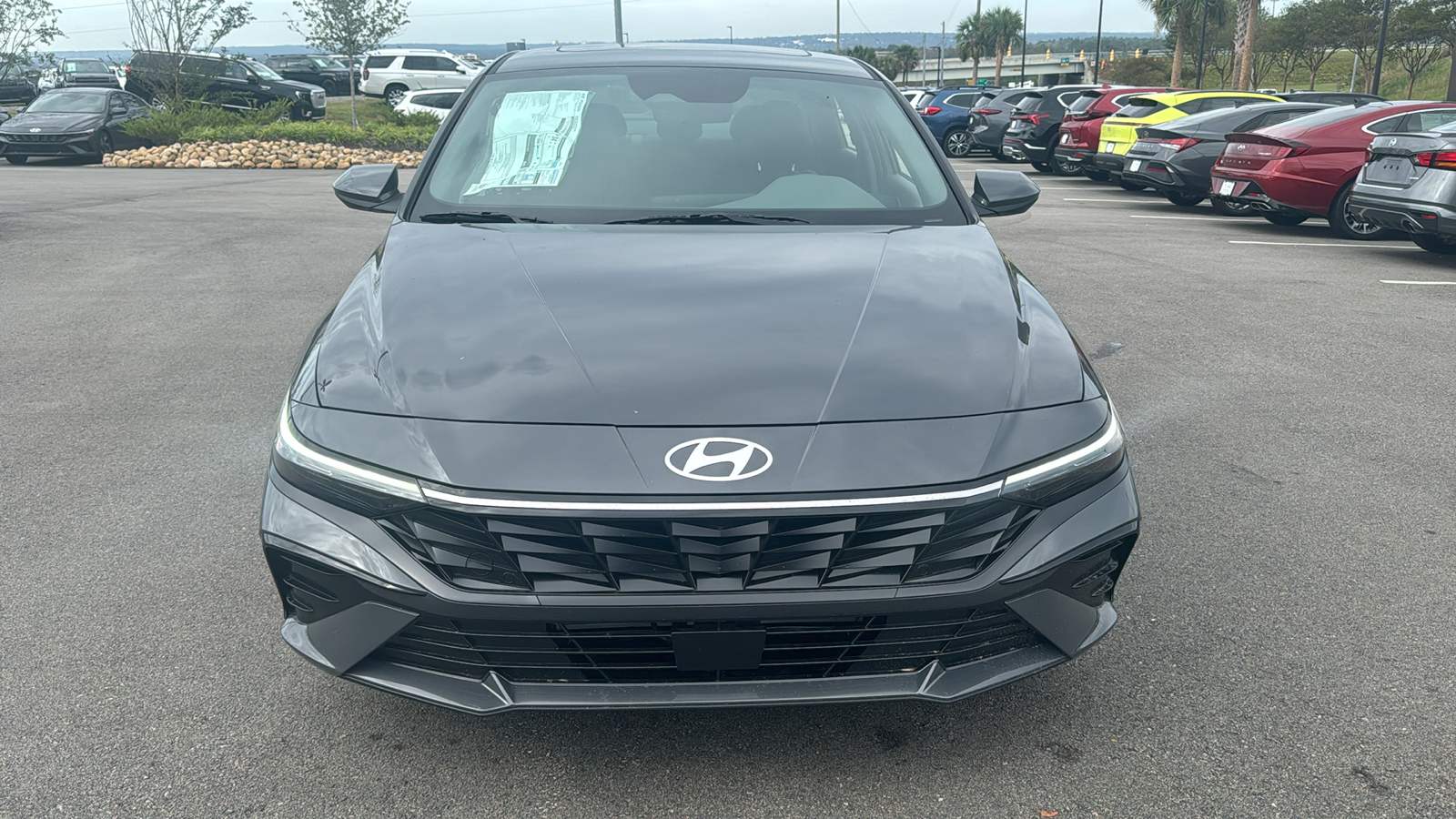 2025 Hyundai Elantra SEL 2