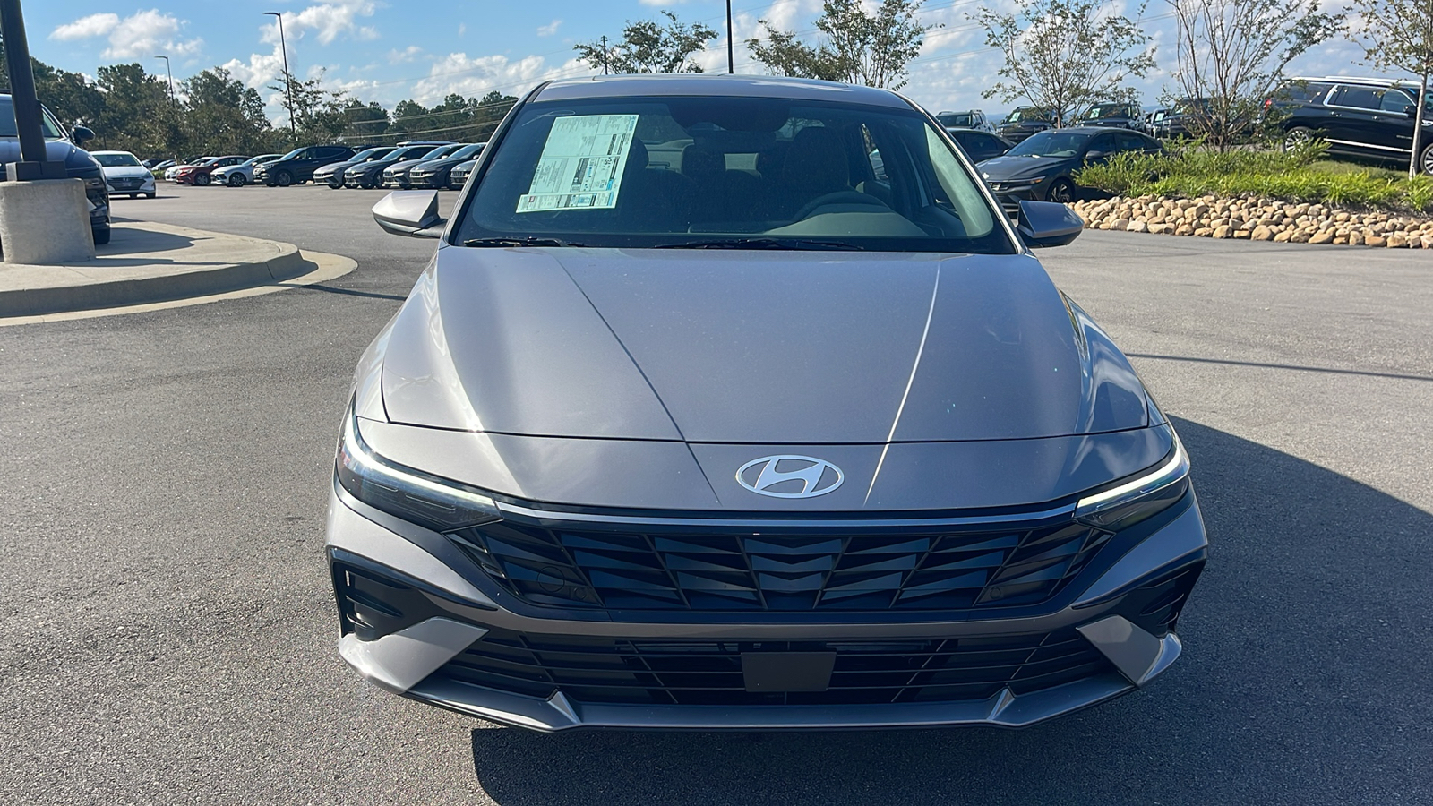 2025 Hyundai Elantra SEL 2