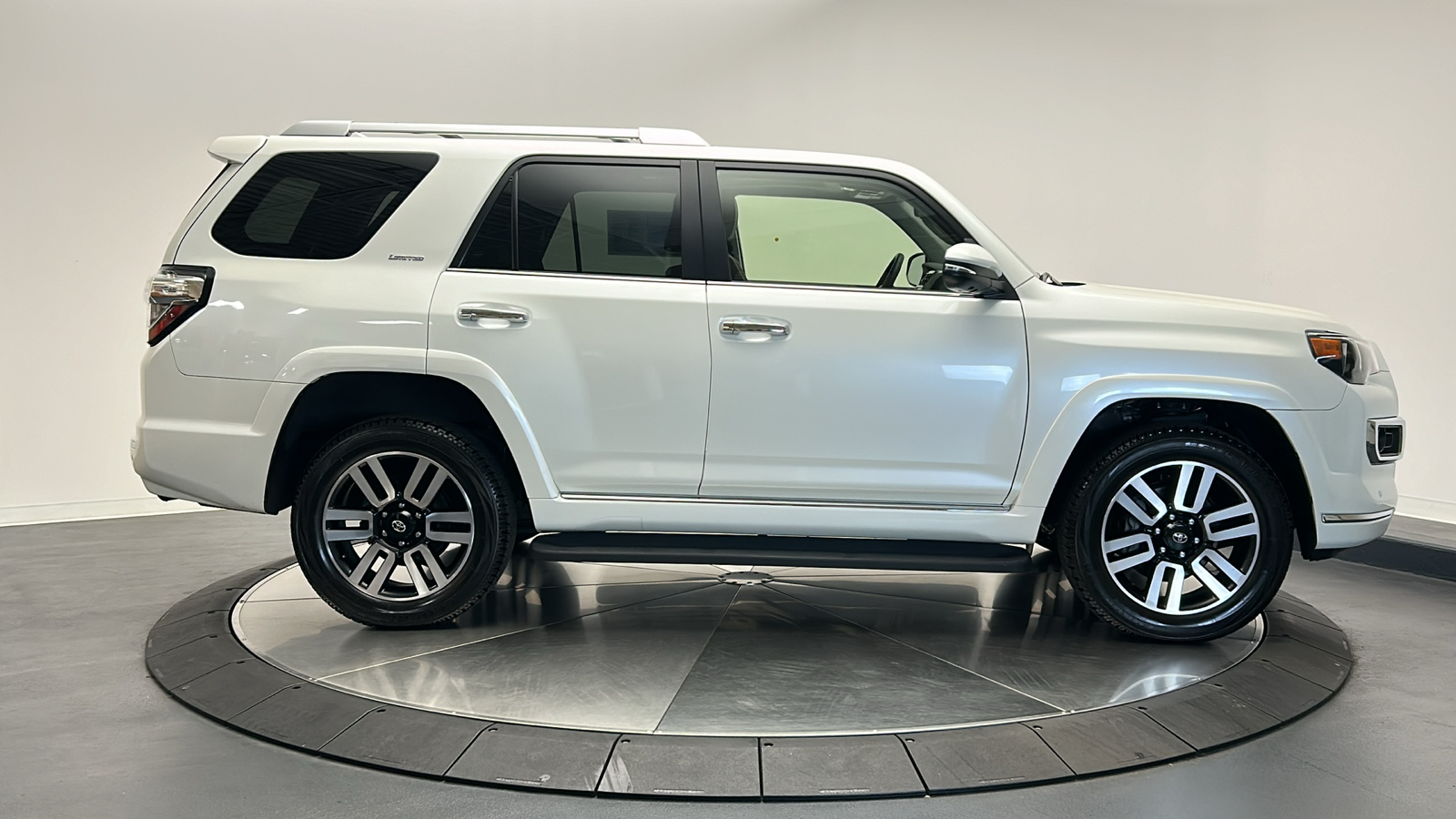 2022 Toyota 4Runner Limited 6