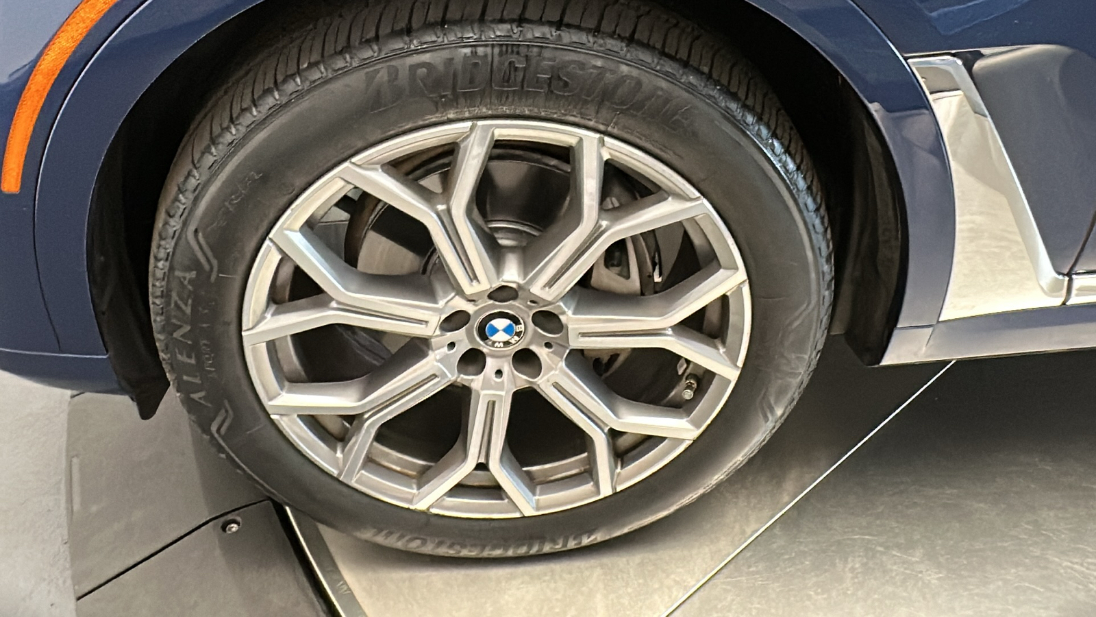 2021 BMW X7 xDrive40i 10