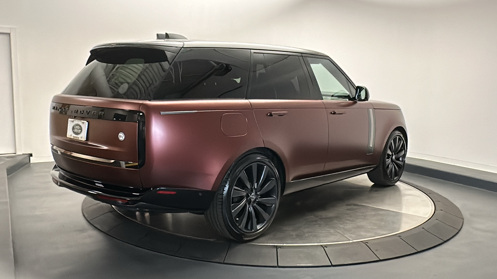 2023 Land Rover Range Rover SV 5