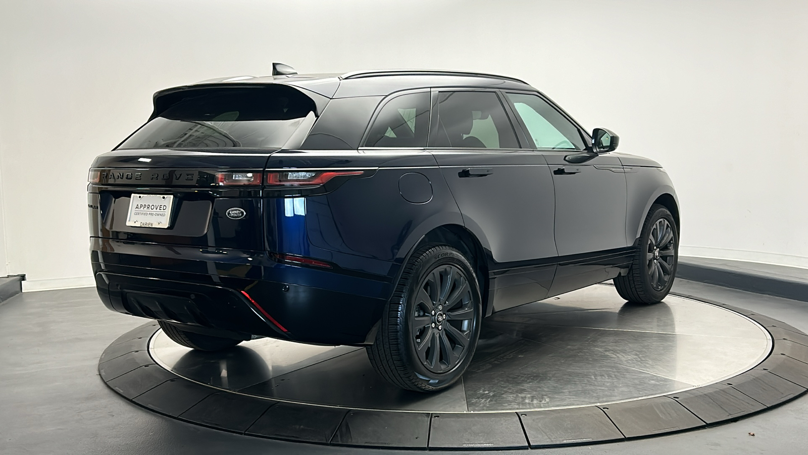 2023 Land Rover Range Rover Velar R-Dynamic S 5