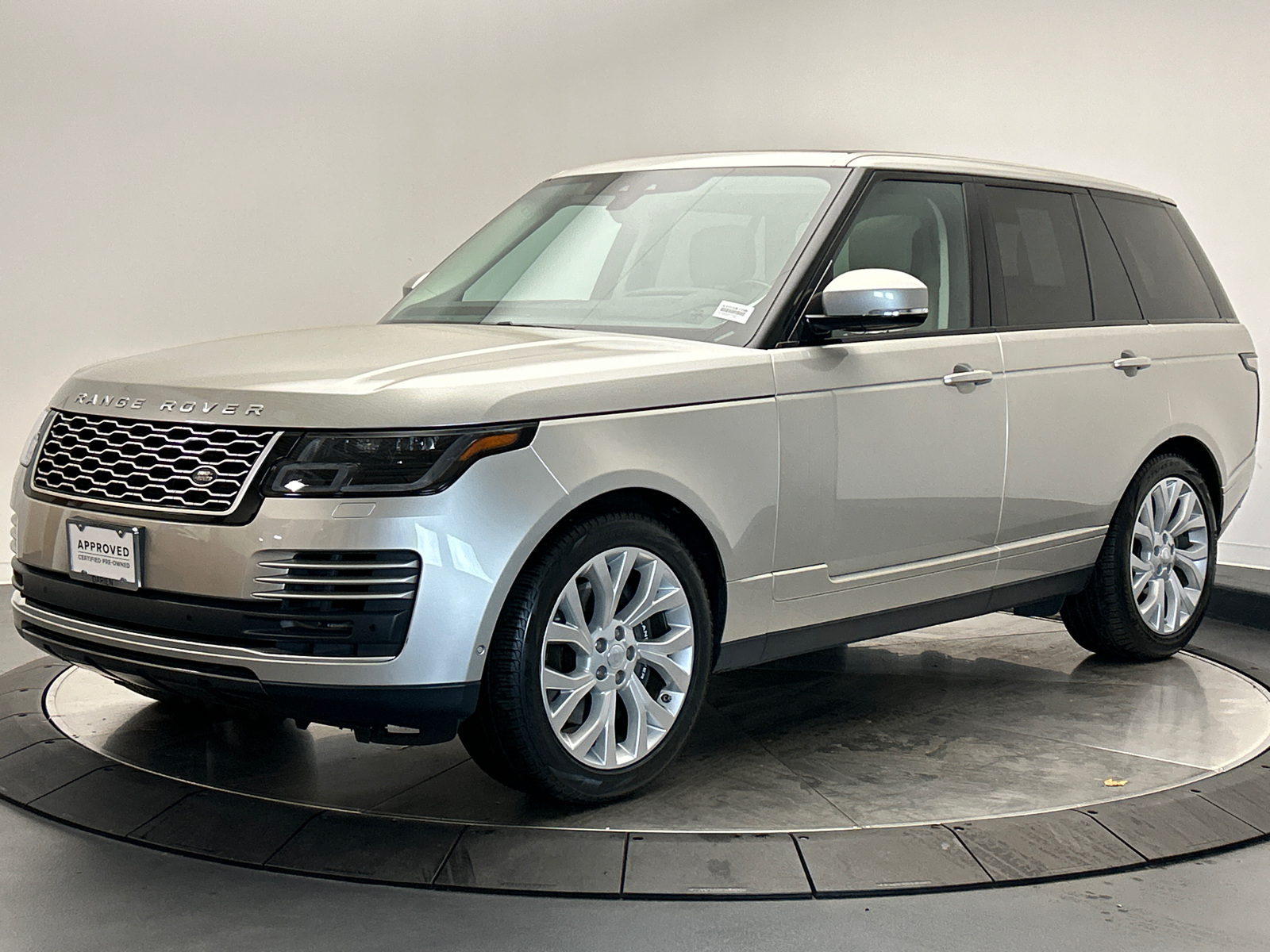 2020 Land Rover Range Rover HSE 1