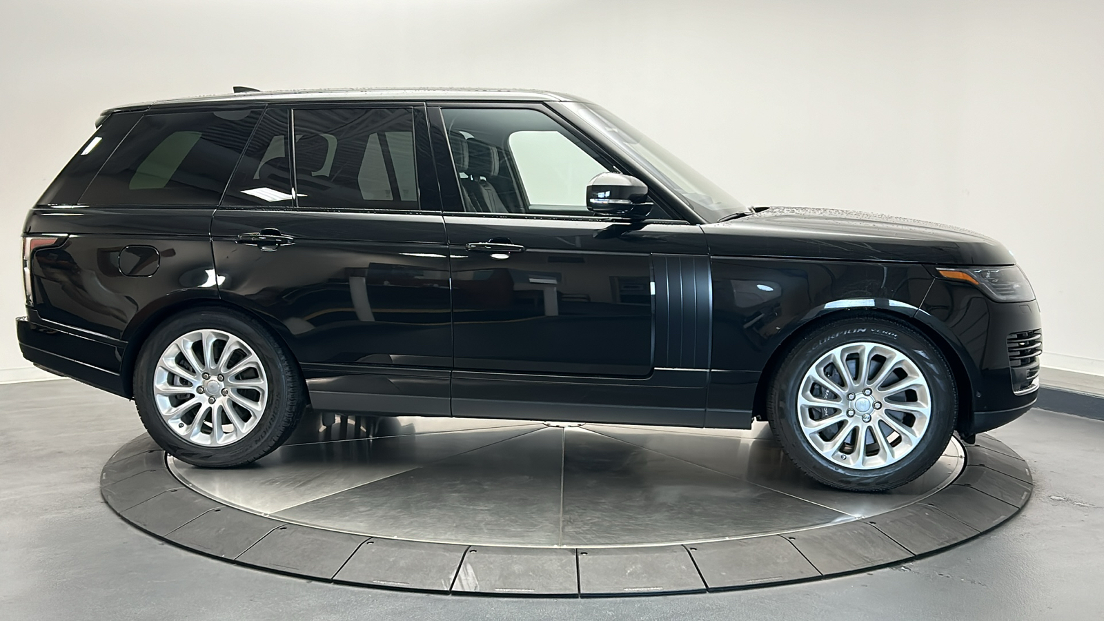 2020 Land Rover Range Rover HSE 6