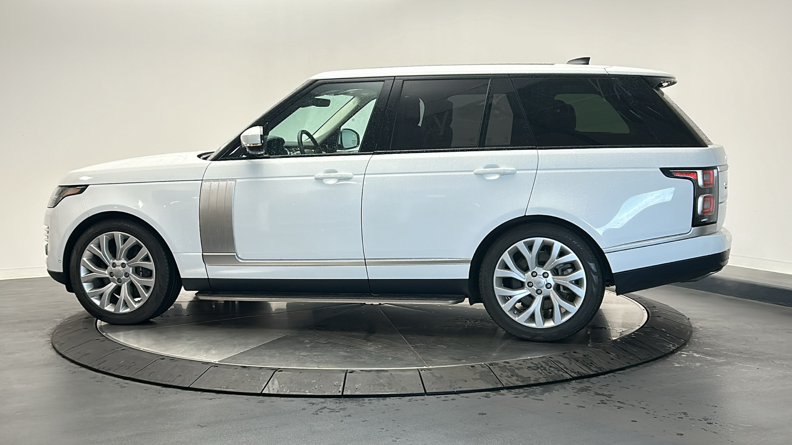 2021 Land Rover Range Rover Westminster 2