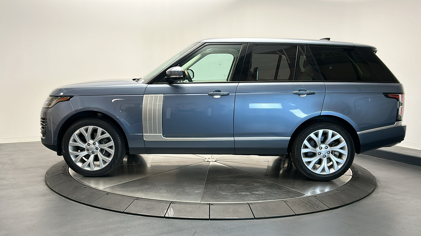 2021 Land Rover Range Rover Westminster 2