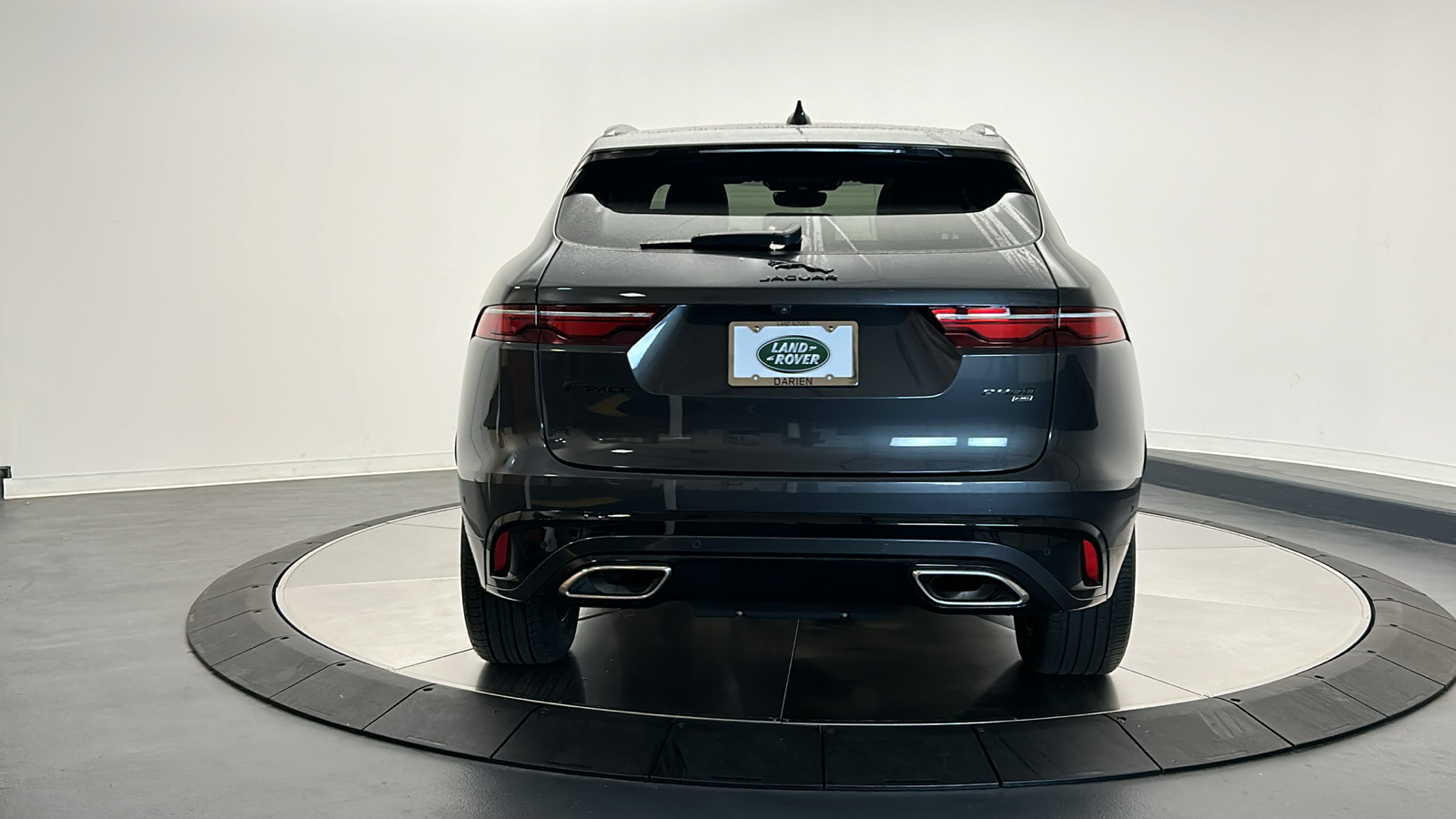 2021 Jaguar F-PACE P400 R-Dynamic S 4