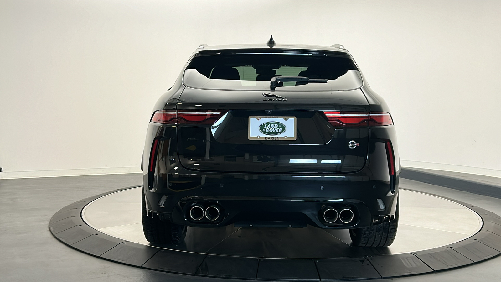 2022 Jaguar F-PACE SVR 4