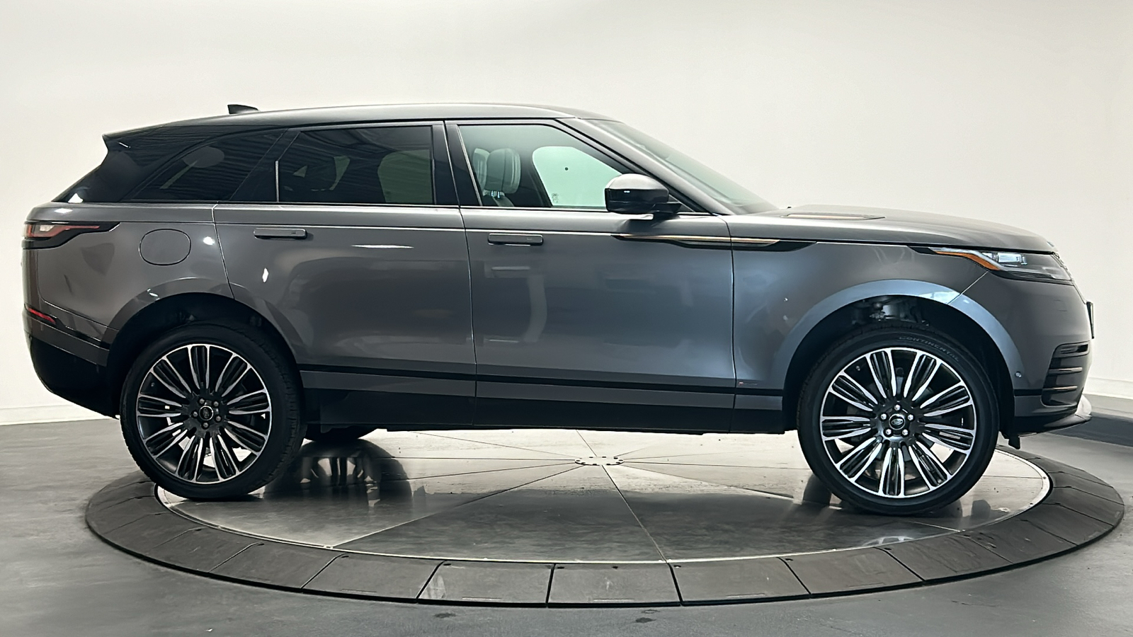 2018 Land Rover Range Rover Velar HSE R-Dynamic 6