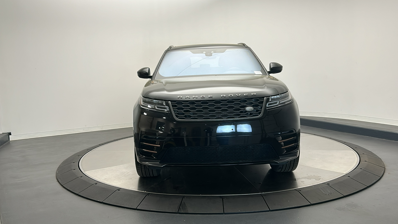 2018 Land Rover Range Rover Velar SE R-Dynamic 8