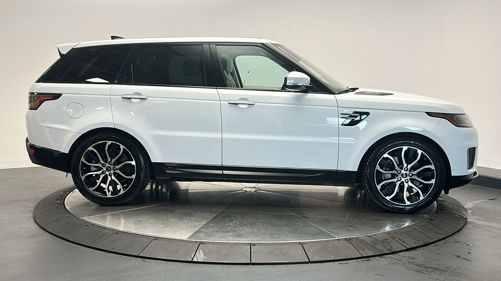 2021 Land Rover Range Rover Sport HSE Silver Edition 6