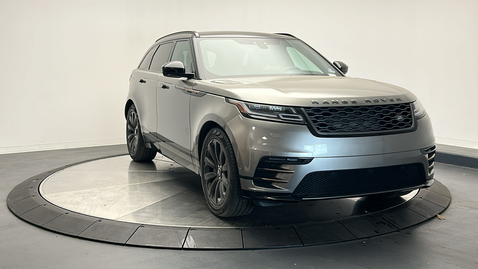 2019 Land Rover Range Rover Velar SE R-Dynamic 7