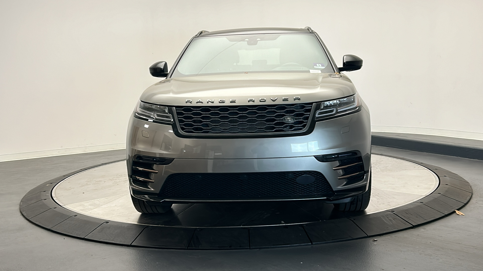 2019 Land Rover Range Rover Velar SE R-Dynamic 8