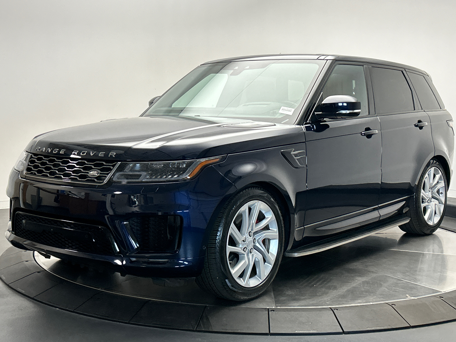 2020 Land Rover Range Rover Sport HSE Dynamic 1