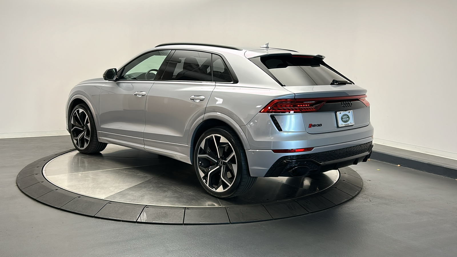 2021 Audi RS Q8 4.0T 3