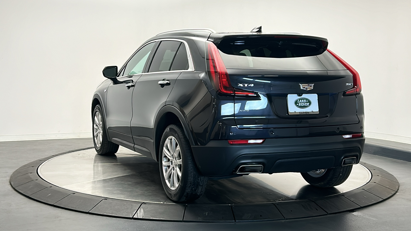 2022 Cadillac XT4 Luxury 3