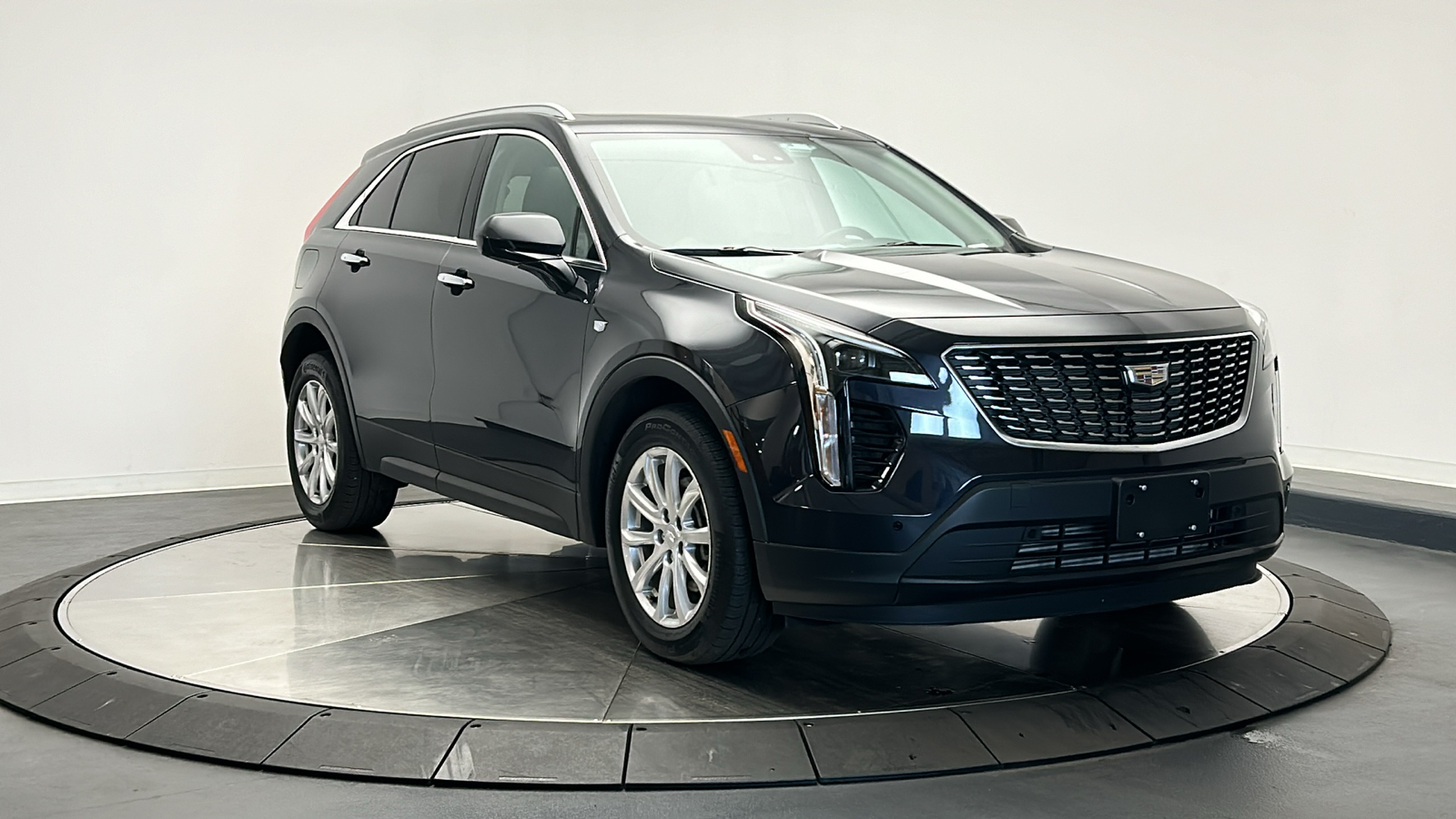 2022 Cadillac XT4 Luxury 7