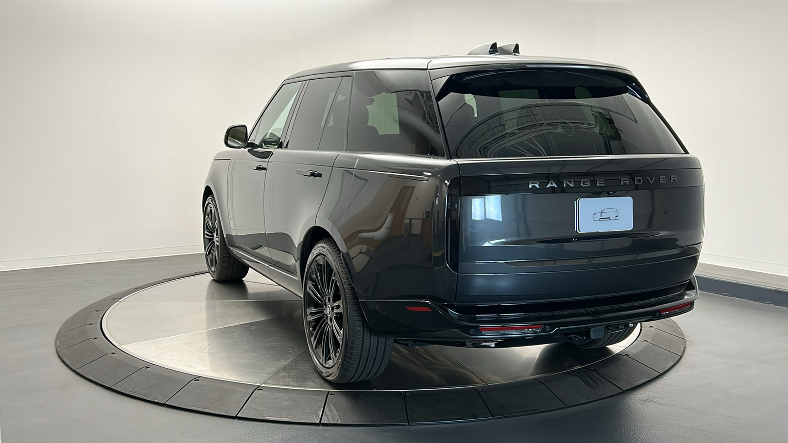 2024 Land Rover Range Rover SE 3