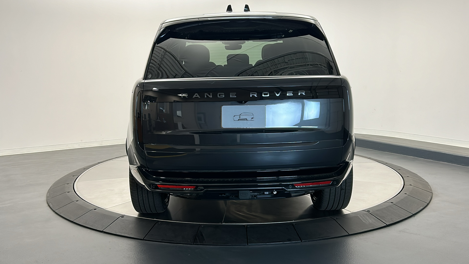 2024 Land Rover Range Rover SE 4