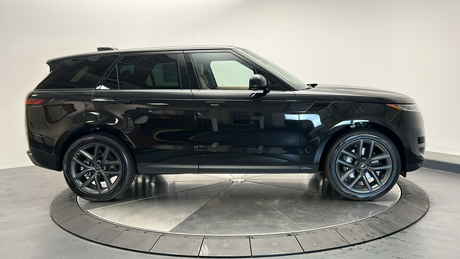 2024 Land Rover Range Rover Sport SE 6