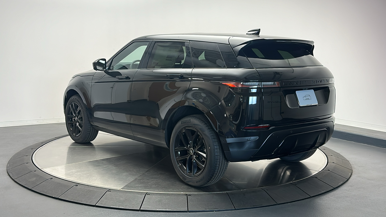 2024 Land Rover Range Rover Evoque S 3