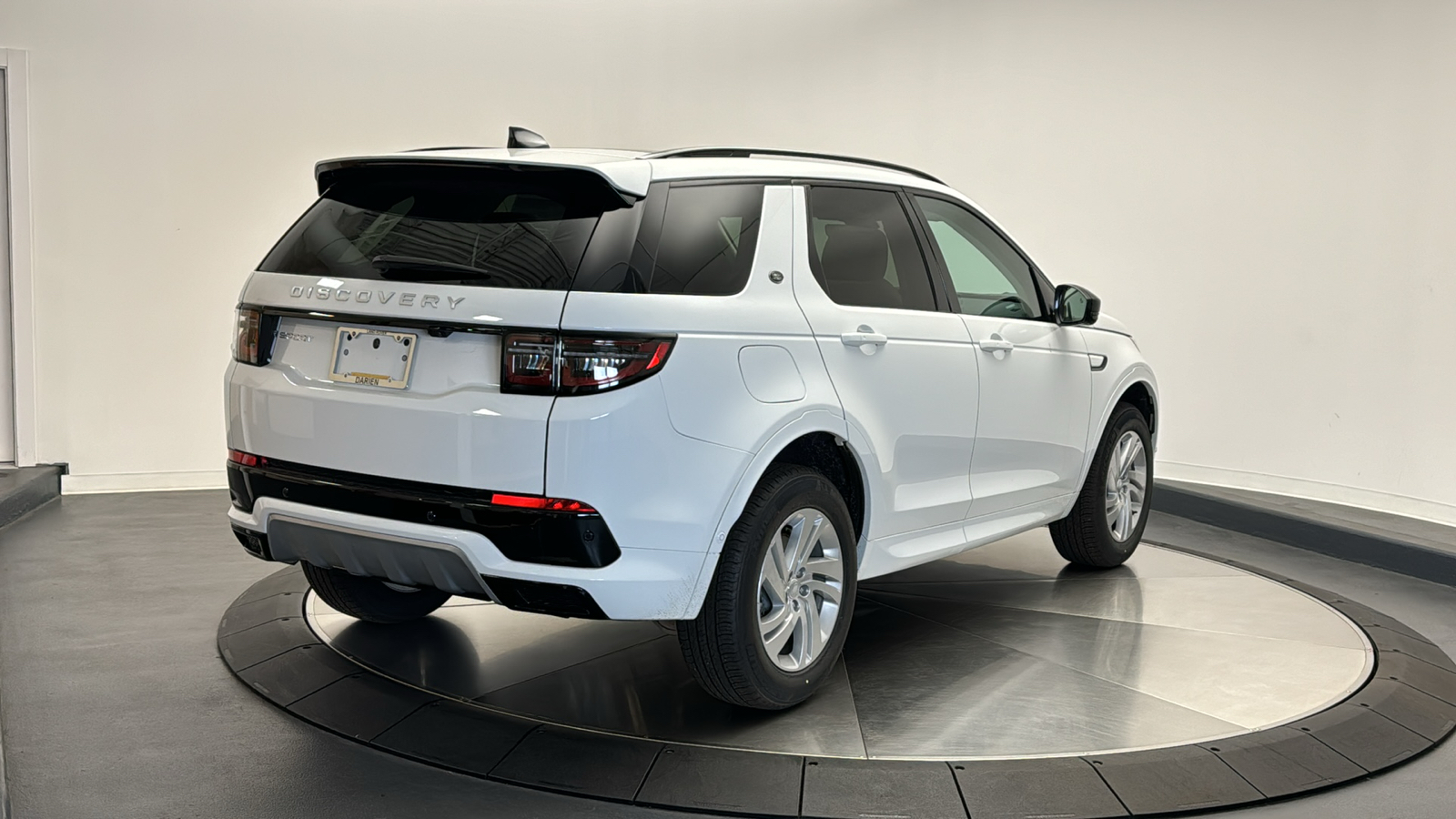 2024 Land Rover Discovery Sport S 5
