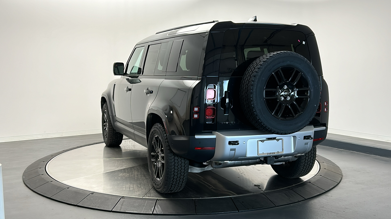 2025 Land Rover Defender 110 S 3