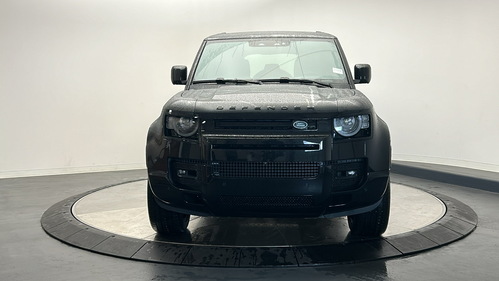 2025 Land Rover Defender 110 X-Dynamic SE 8