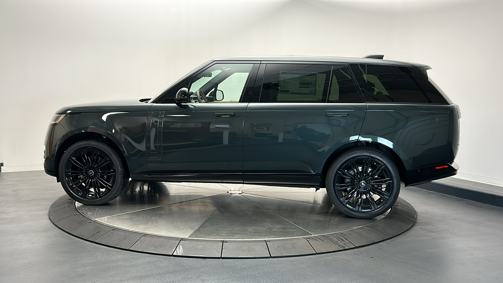 2025 Land Rover Range Rover Autobiography 2