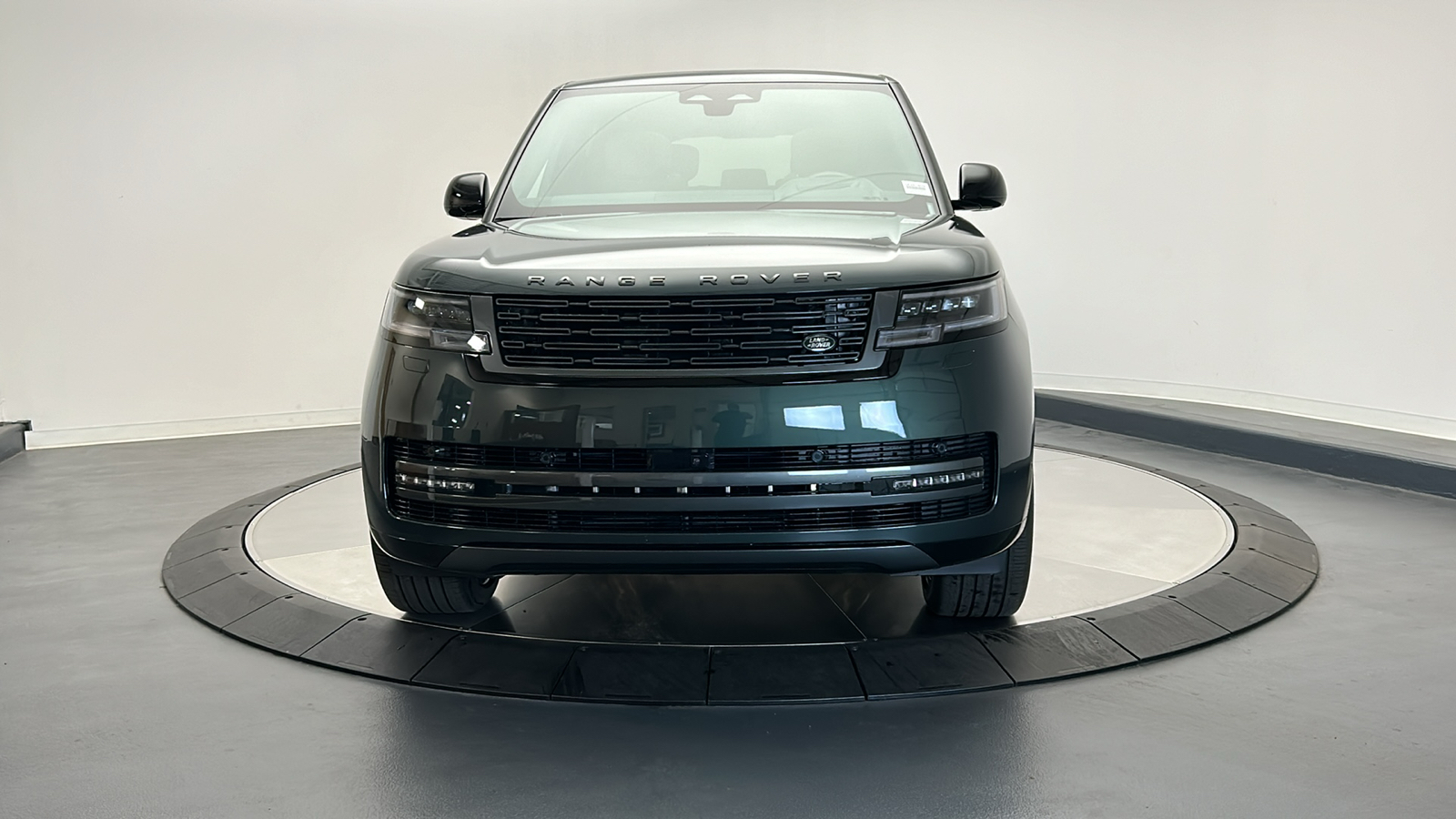 2025 Land Rover Range Rover Autobiography 8