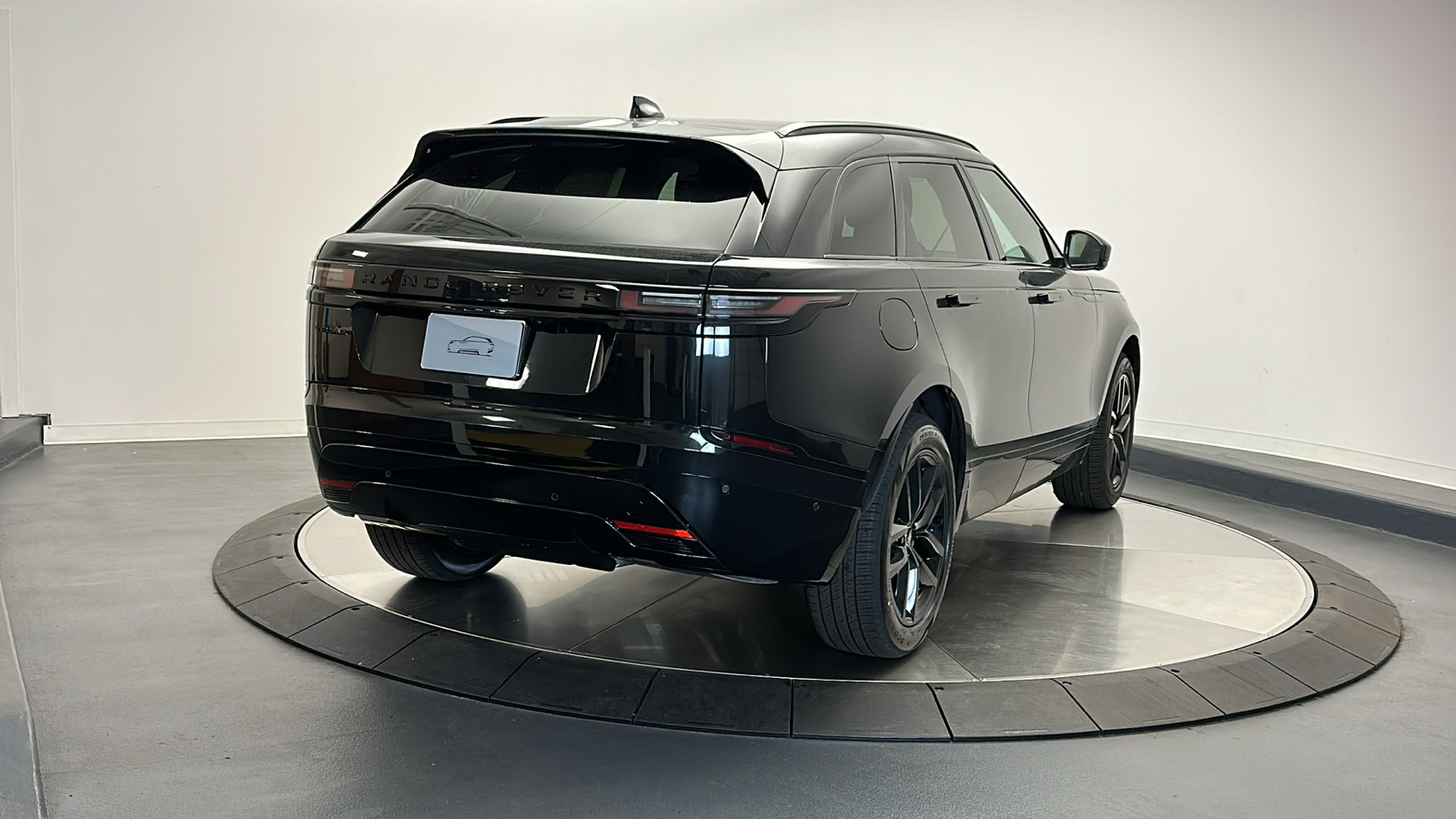 2025 Land Rover Range Rover Velar Dynamic SE 5