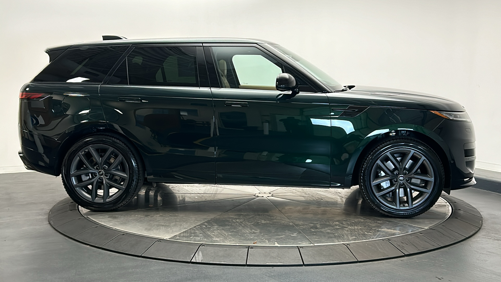 2025 Land Rover Range Rover Sport Dynamic 6