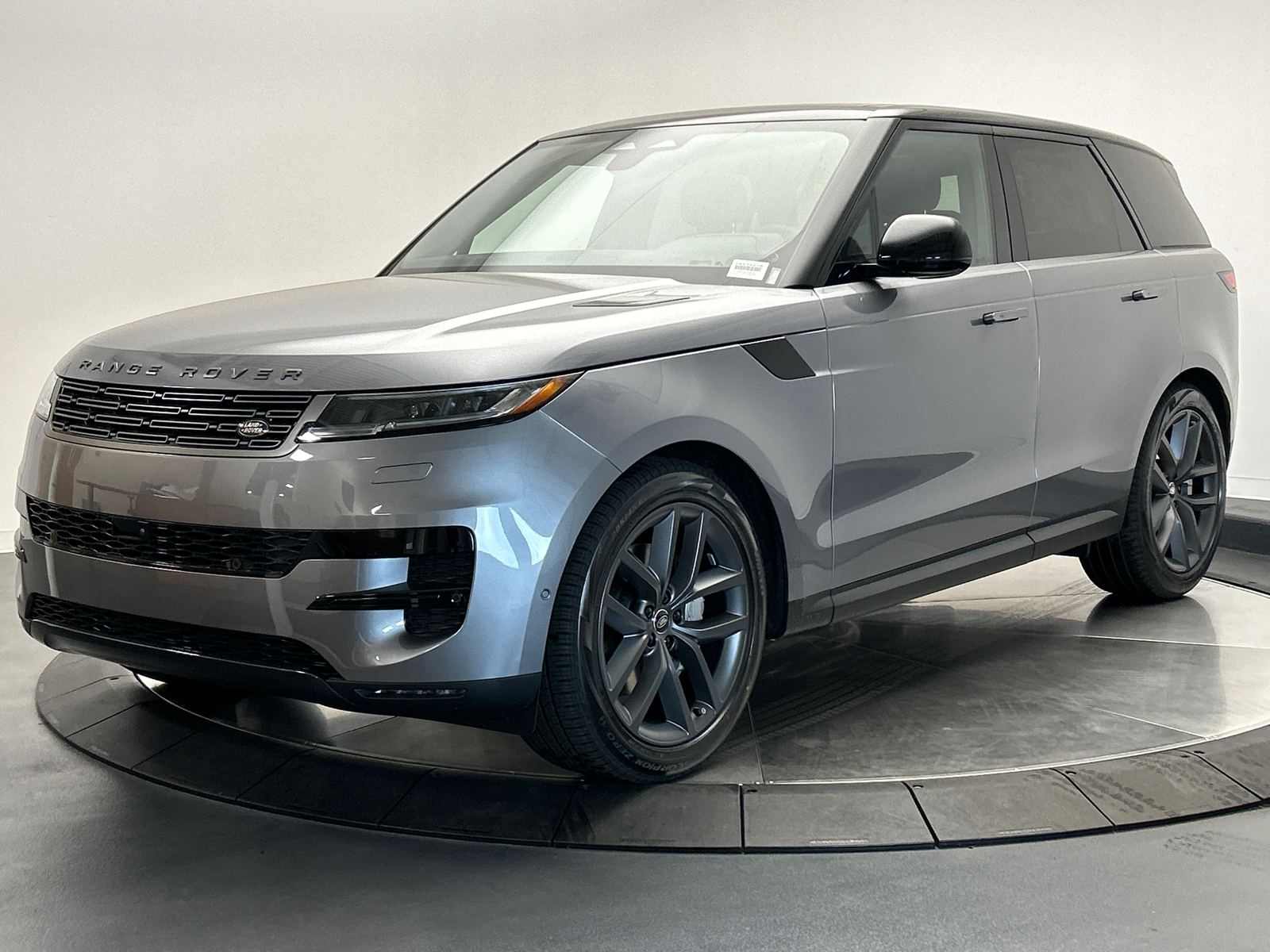 2025 Land Rover Range Rover Sport SE 1