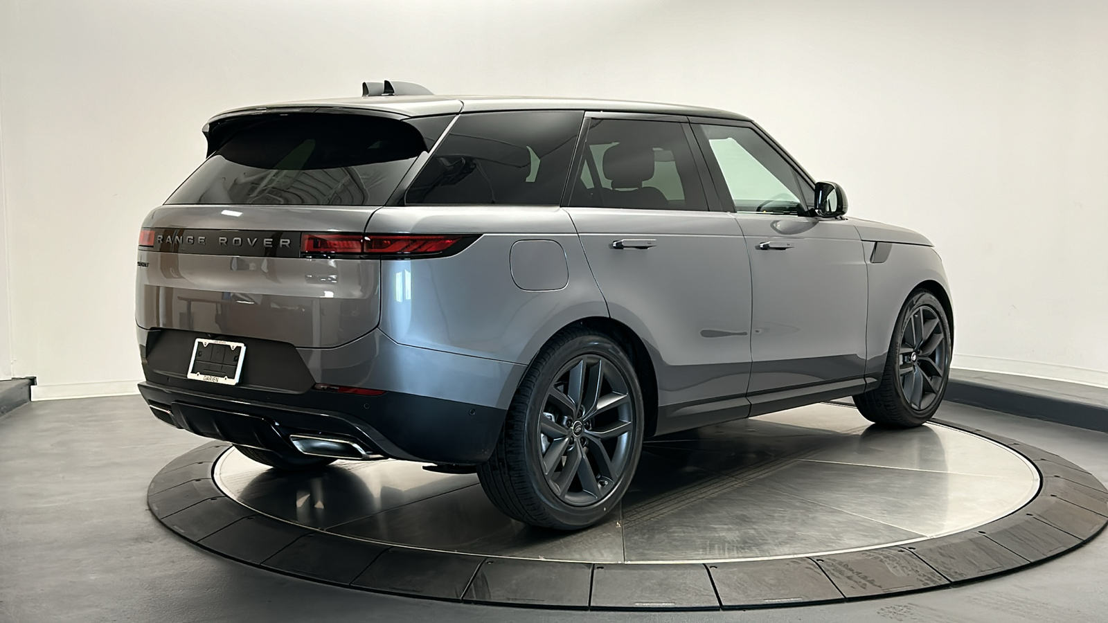 2025 Land Rover Range Rover Sport SE 5