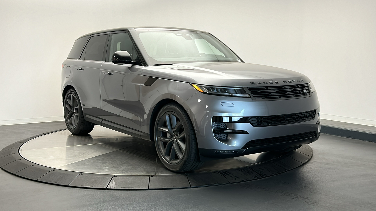 2025 Land Rover Range Rover Sport SE 7